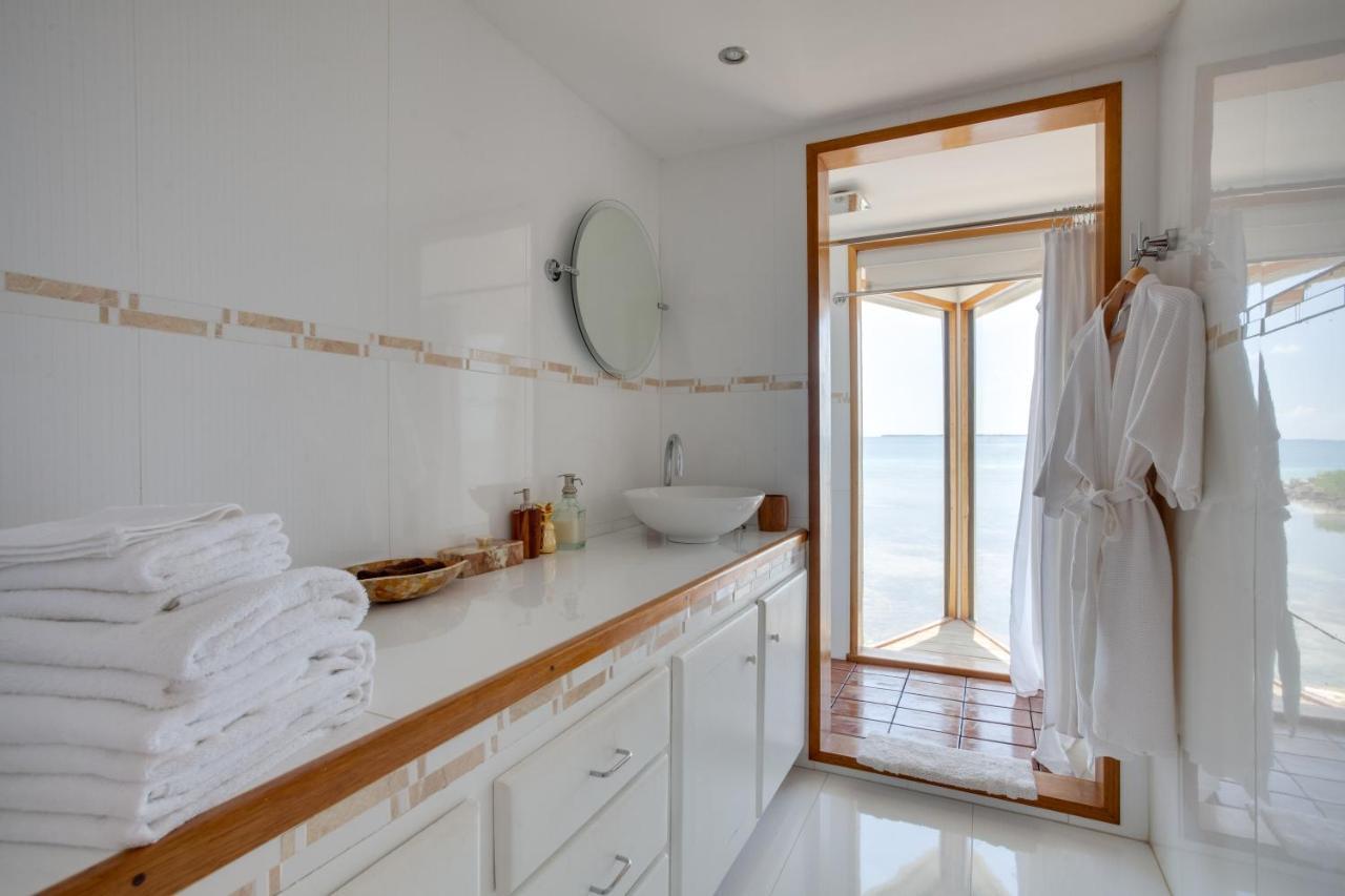 Royal Belize Ξενοδοχείο Thatch Caye Εξωτερικό φωτογραφία